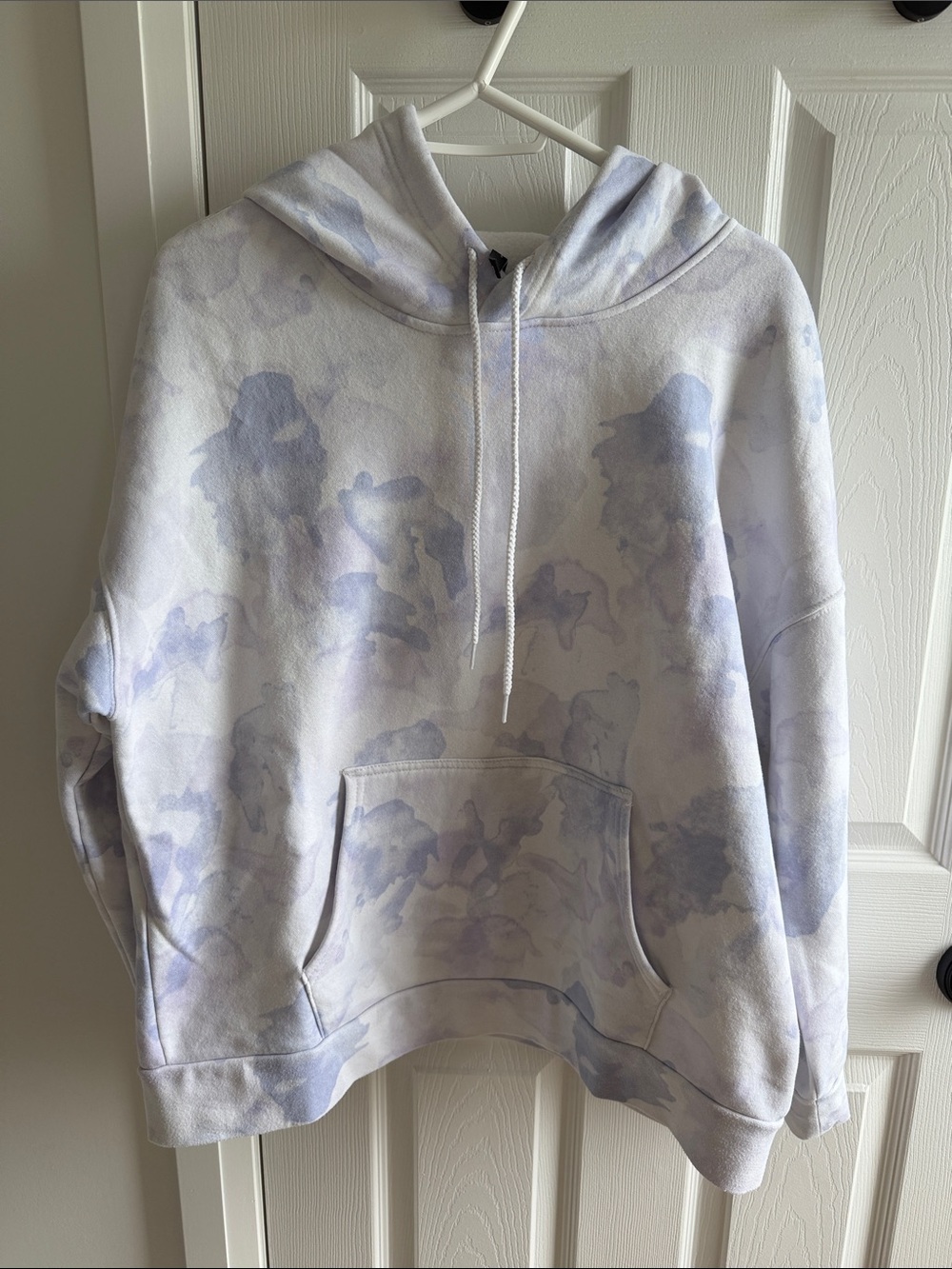 Lavender Tie-Dye Hoodie Sweater - Women